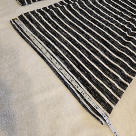 a.n.a.A New Approach Women's Dark Heather Gray Striped Cowl Neck Long Sleeve  Sm - Picture 7 of 10